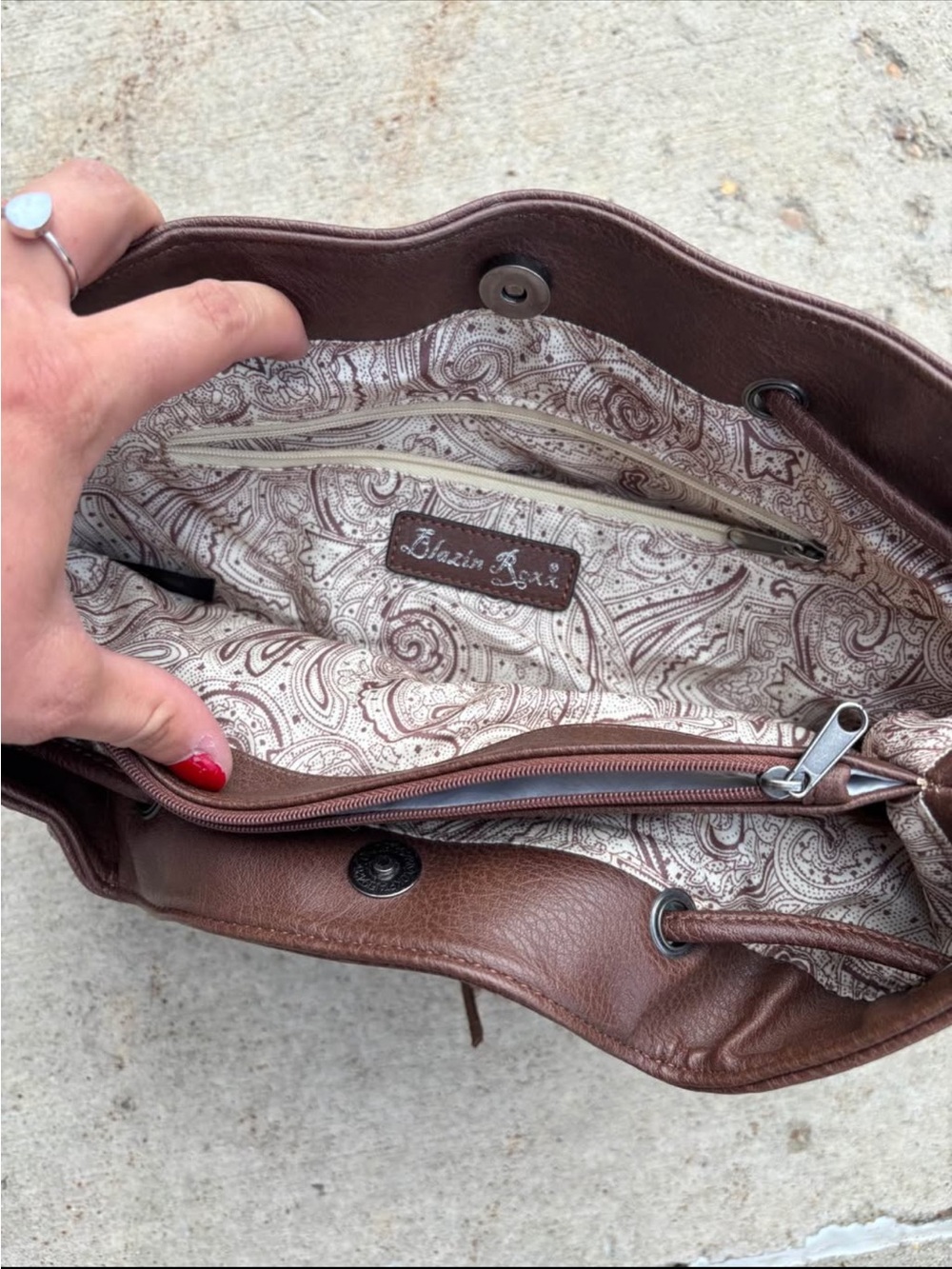 Blazin Roxx Purse - Picture 2 of 2